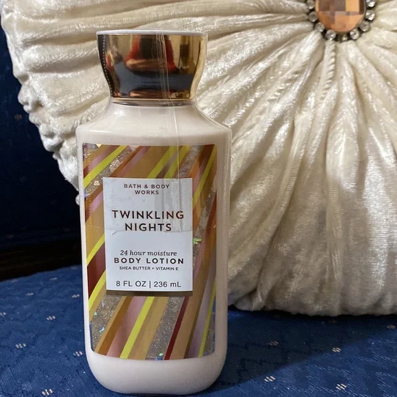 BATH & BODY WORKS SET. . . TWINKLING NIGHTS SCENT - Picture 5 of 6